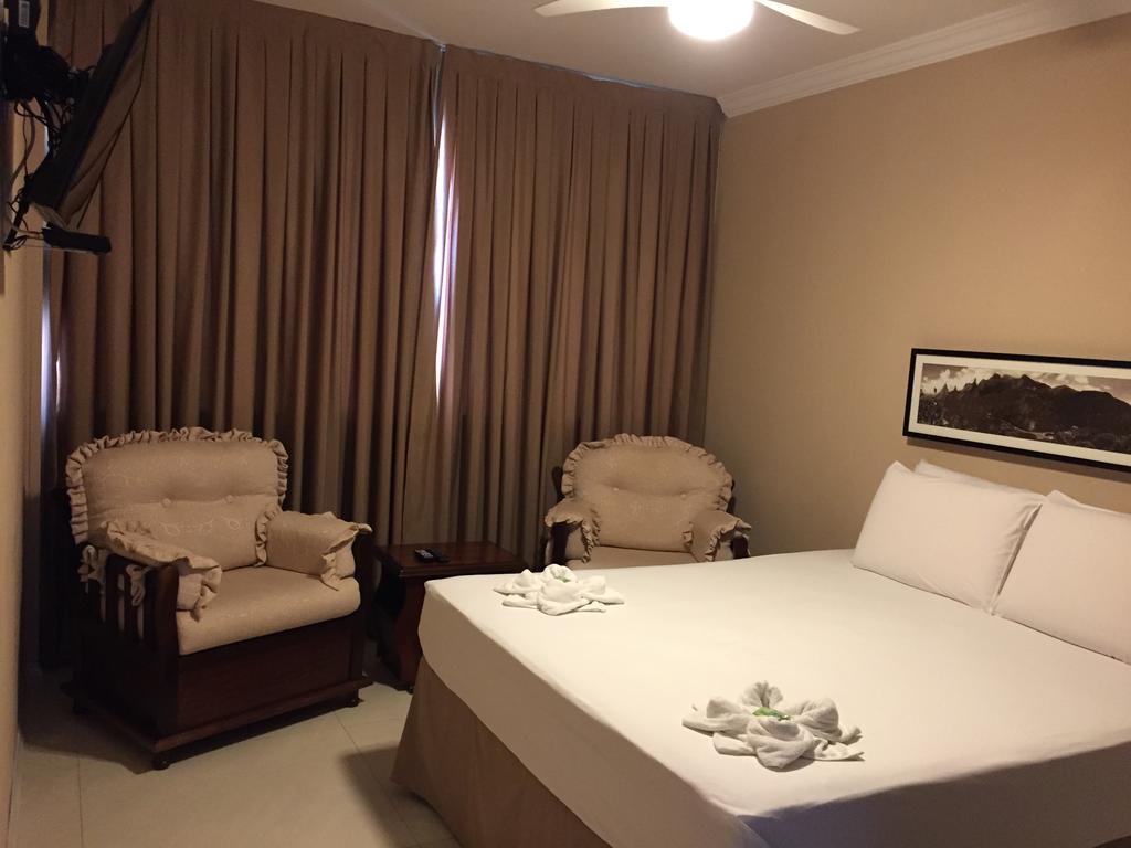 Hotel Santiago Centro Терезополис Экстерьер фото