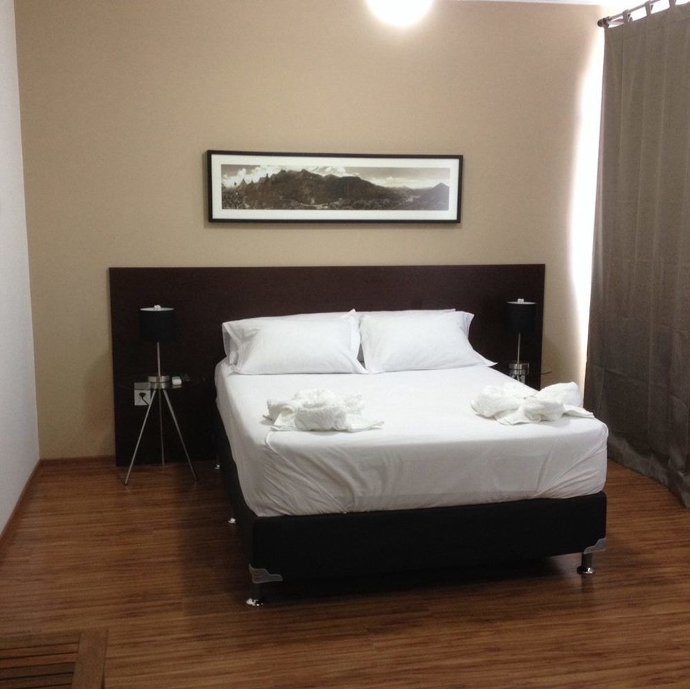 Hotel Santiago Centro Терезополис Экстерьер фото